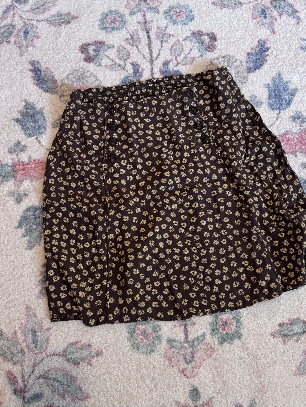 Madewell Green Mini Skirt with Cream Daisy Print
